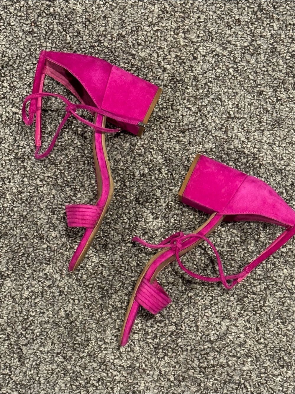 Gianni Bini Bright Fuchsia Suede Block Heel Sandals with Ankle Tie - Picture 4 of 7